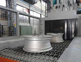 小型網(wǎng)帶通過式拋丸機優(yōu)勢是什么？